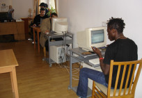 2_migrant